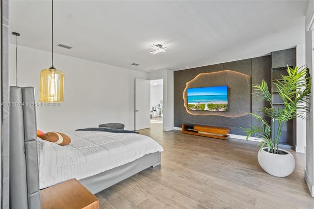 16773 S Botaniko Dr S, Weston, FL 33326