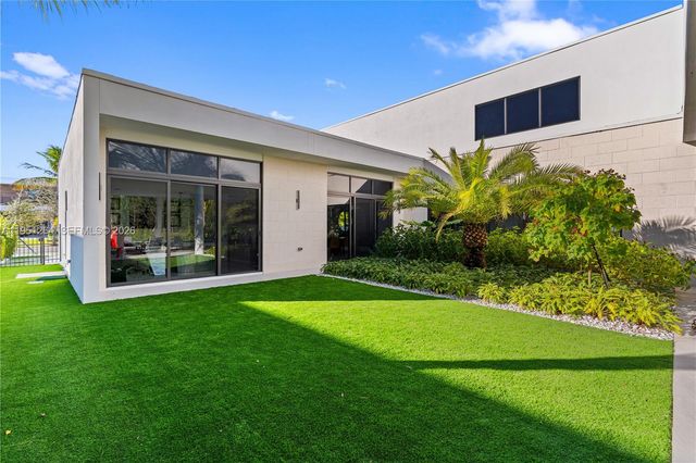 16773 S Botaniko Dr S, Weston, FL 33326