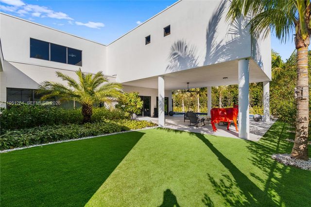 16773 S Botaniko Dr S, Weston, FL 33326