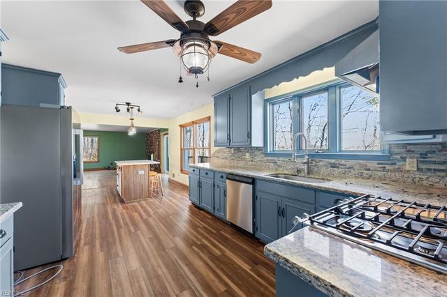 957 Gold Mine RD, Palmyra, VA 22963