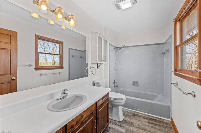 957 Gold Mine RD, Palmyra, VA 22963