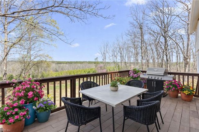 957 Gold Mine RD, Palmyra, VA 22963