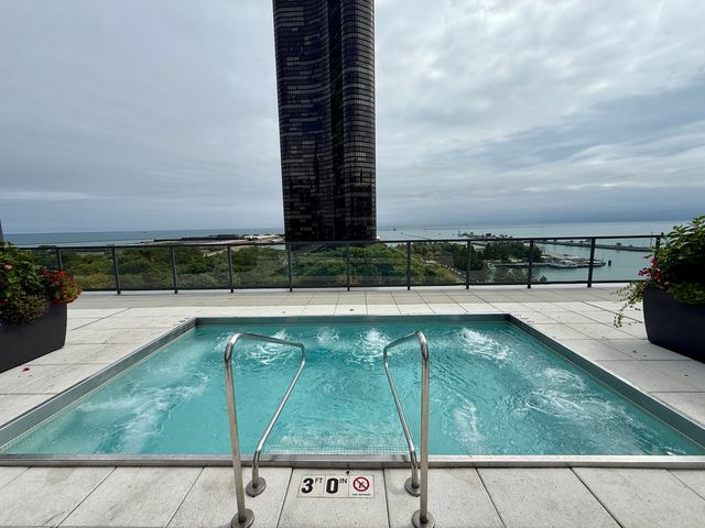 500 N Lake Shore Drive 1614, Chicago, IL 60611