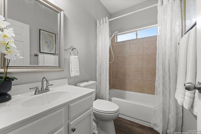 704 Hightrail, Schertz, TX 78108