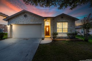 704 Hightrail, Schertz, TX 78108