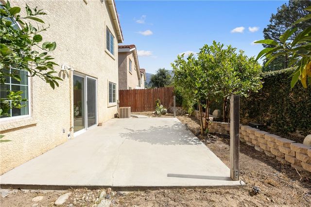 1322 Meadow Ln, Duarte, CA 91010