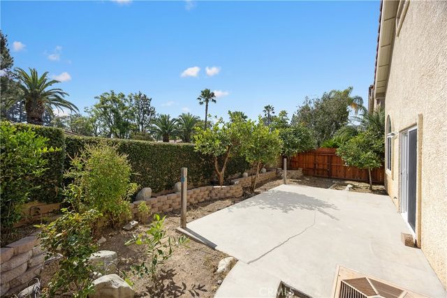 1322 Meadow Ln, Duarte, CA 91010