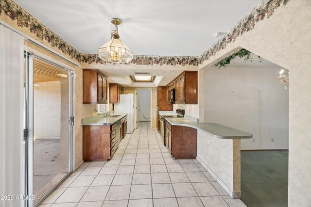 5209 W LAS PALMARITAS Drive, Glendale, AZ 85302