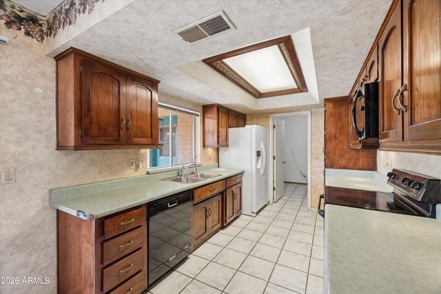 5209 W LAS PALMARITAS Drive, Glendale, AZ 85302