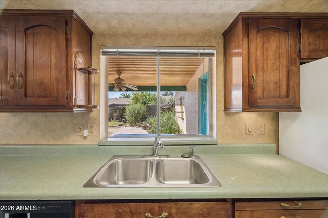 5209 W LAS PALMARITAS Drive, Glendale, AZ 85302