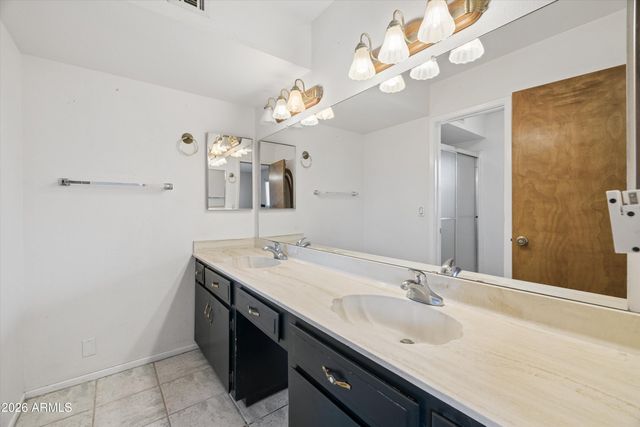 5209 W LAS PALMARITAS Drive, Glendale, AZ 85302