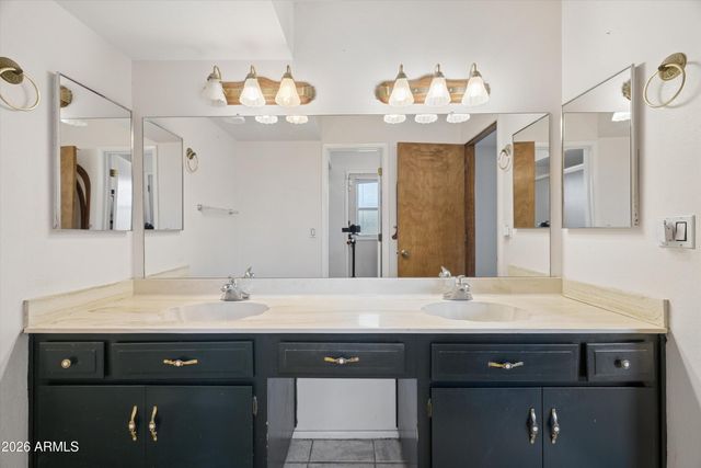 5209 W LAS PALMARITAS Drive, Glendale, AZ 85302