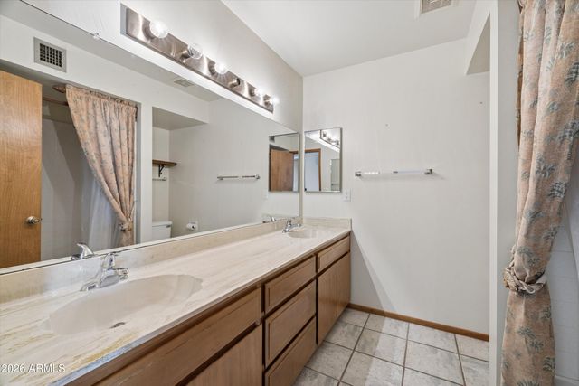5209 W LAS PALMARITAS Drive, Glendale, AZ 85302