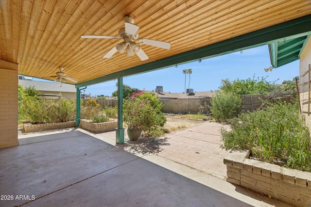 5209 W LAS PALMARITAS Drive, Glendale, AZ 85302