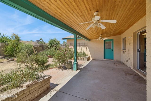 5209 W LAS PALMARITAS Drive, Glendale, AZ 85302