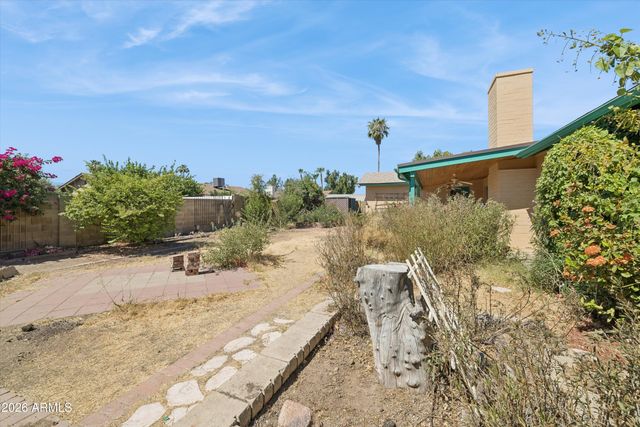 5209 W LAS PALMARITAS Drive, Glendale, AZ 85302
