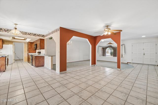 5209 W LAS PALMARITAS Drive, Glendale, AZ 85302