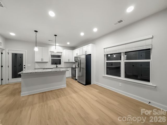 1566 7th Avenue Drive, Hickory, NC 28602