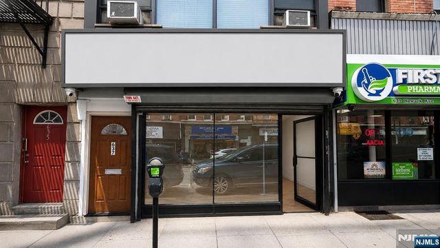 637 Newark Avenue, Jersey City, NJ 07306