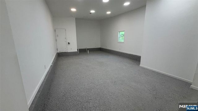 637 Newark Avenue, Jersey City, NJ 07306