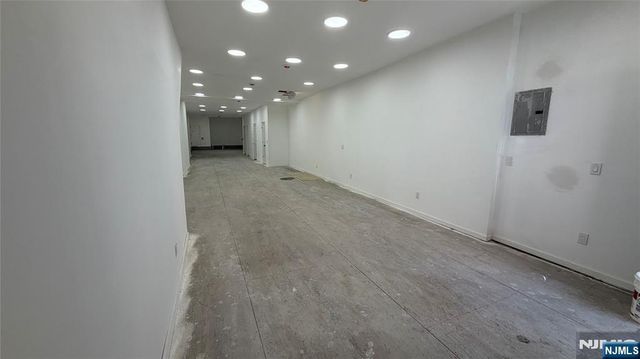 637 Newark Avenue, Jersey City, NJ 07306