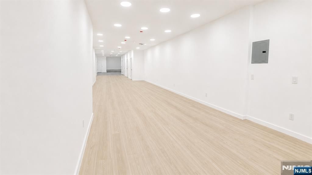 637 Newark Avenue, Jersey City, NJ 07306