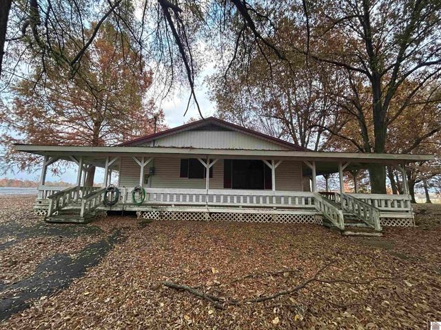 495 S Sutton Lane, Mayfield, KY 42066