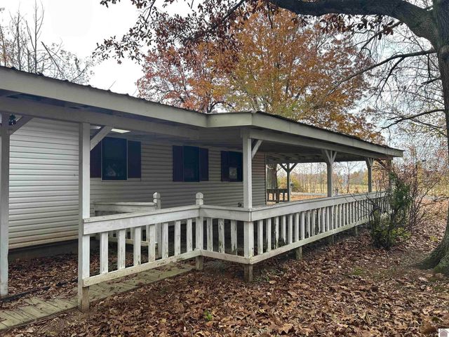 495 S Sutton Lane, Mayfield, KY 42066