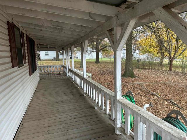 495 S Sutton Lane, Mayfield, KY 42066