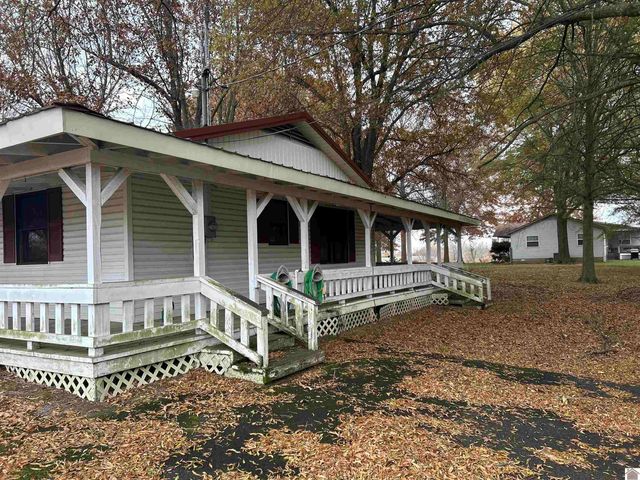 495 S Sutton Lane, Mayfield, KY 42066