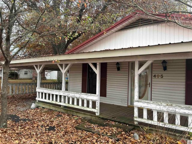 495 S Sutton Lane, Mayfield, KY 42066