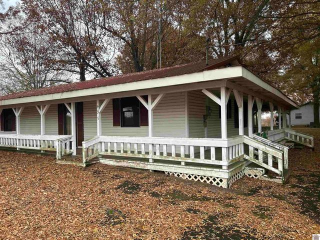 495 S Sutton Lane, Mayfield, KY 42066