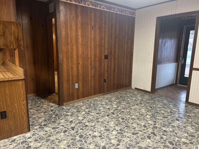 495 S Sutton Lane, Mayfield, KY 42066