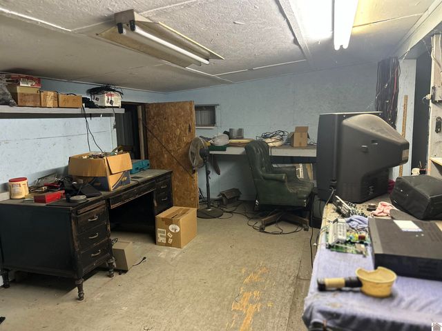 495 S Sutton Lane, Mayfield, KY 42066