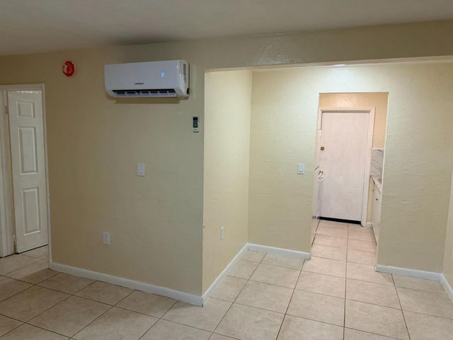 1135 SHARAZAD Boulevard 35, Opa-locka, FL 33054