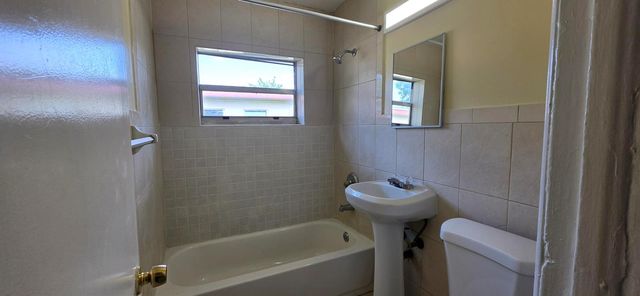 1135 SHARAZAD Boulevard 35, Opa-locka, FL 33054