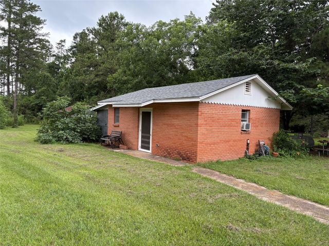 5152 Richardson Road E, Livingston, TX 77351