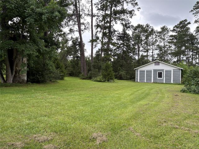 5152 Richardson Road E, Livingston, TX 77351