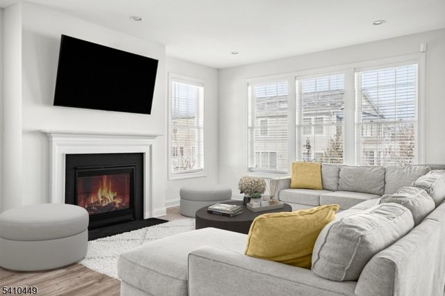 27 WILSON DRIVE, Morris Twp., NJ 07960