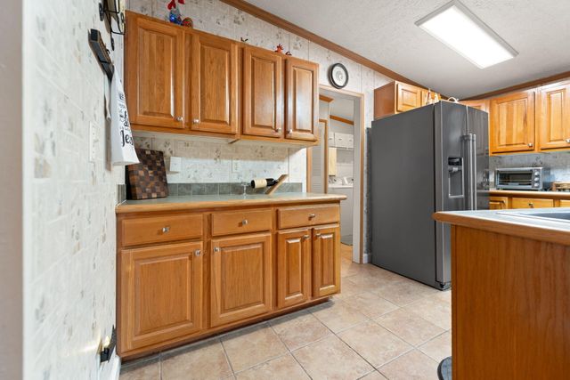 124 Victory-Greenmont Road, East Bernstadt, KY 40729