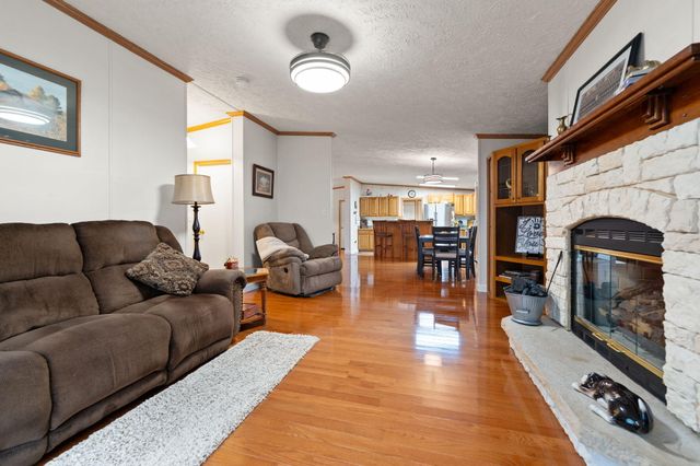 124 Victory-Greenmont Road, East Bernstadt, KY 40729