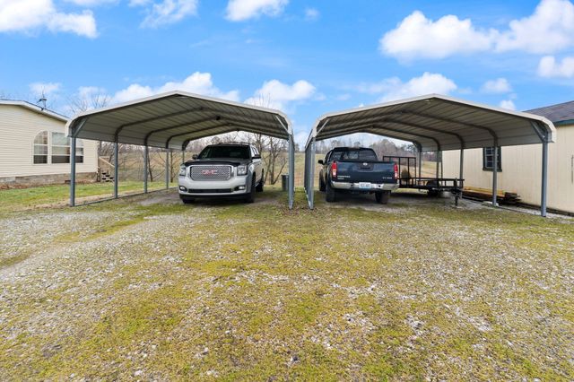 124 Victory-Greenmont Road, East Bernstadt, KY 40729