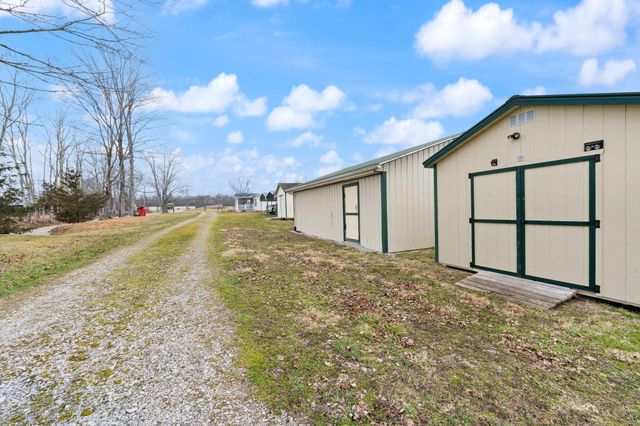 124 Victory-Greenmont Road, East Bernstadt, KY 40729