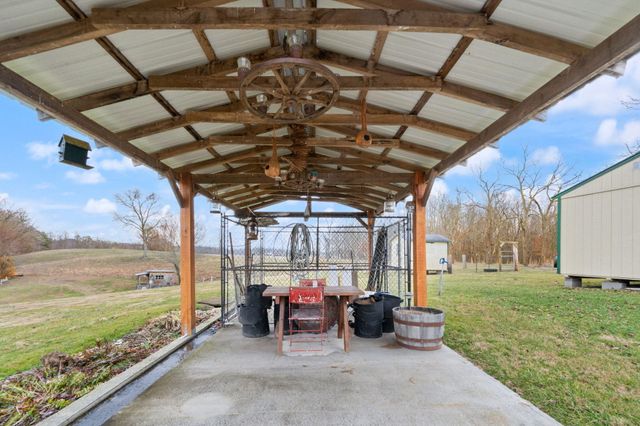 124 Victory-Greenmont Road, East Bernstadt, KY 40729