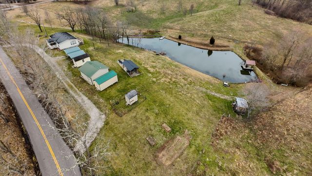 124 Victory-Greenmont Road, East Bernstadt, KY 40729