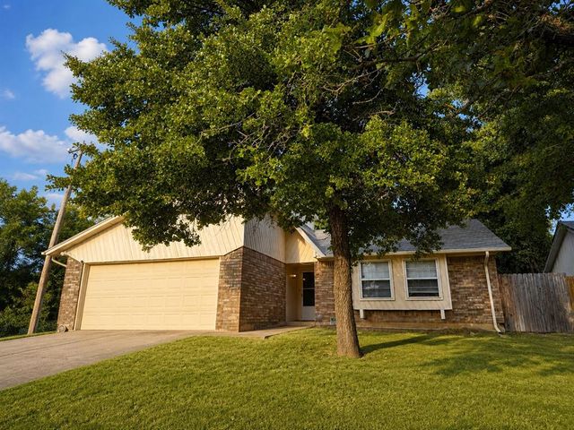 1828 David Terrace, Oklahoma City, OK 73141