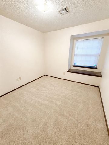 1828 David Terrace, Oklahoma City, OK 73141
