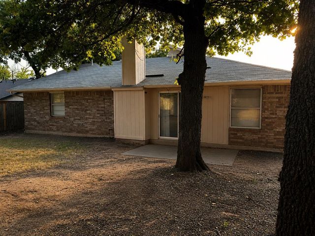1828 David Terrace, Oklahoma City, OK 73141