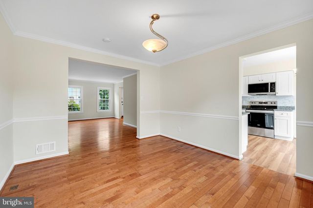 6 PONTIAC WAY, Gaithersburg, MD 20878