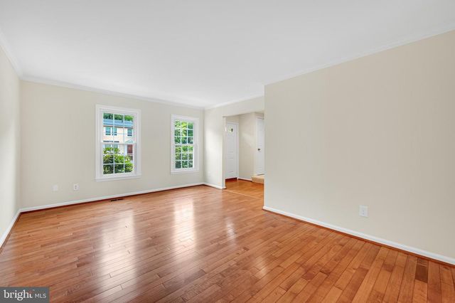 6 PONTIAC WAY, Gaithersburg, MD 20878
